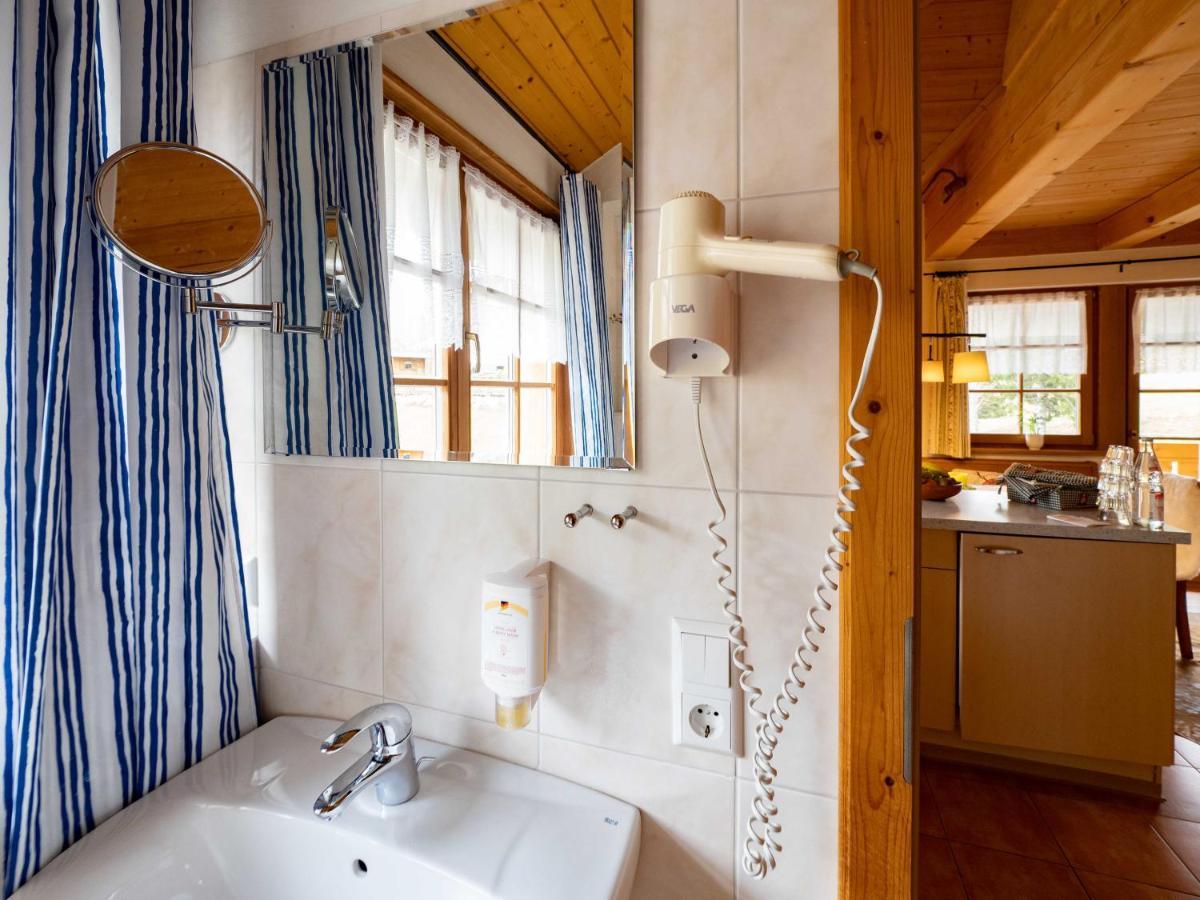 Holiday Apartements By Hotel Gruener Baum Feldberg 펠트베르크 외부 사진